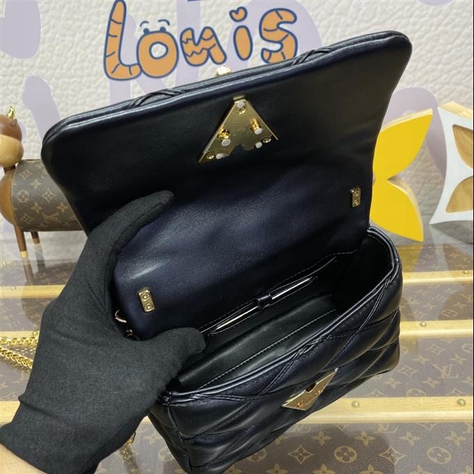 2025224M1233211290833