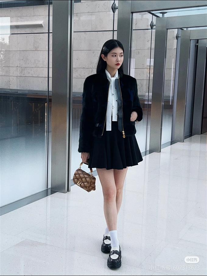 2025224M1233211292617