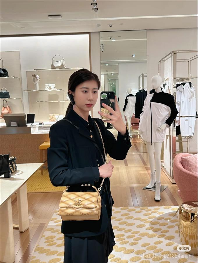 2025224M1233211292710