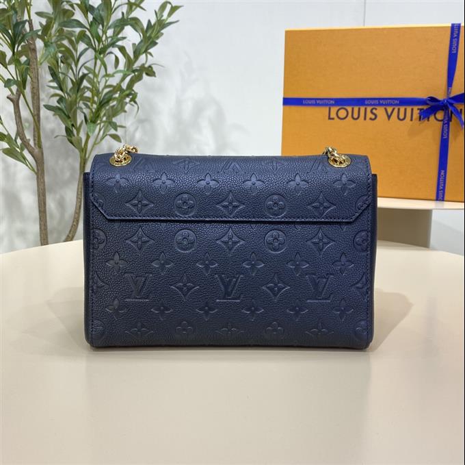 2025224M52271222327370