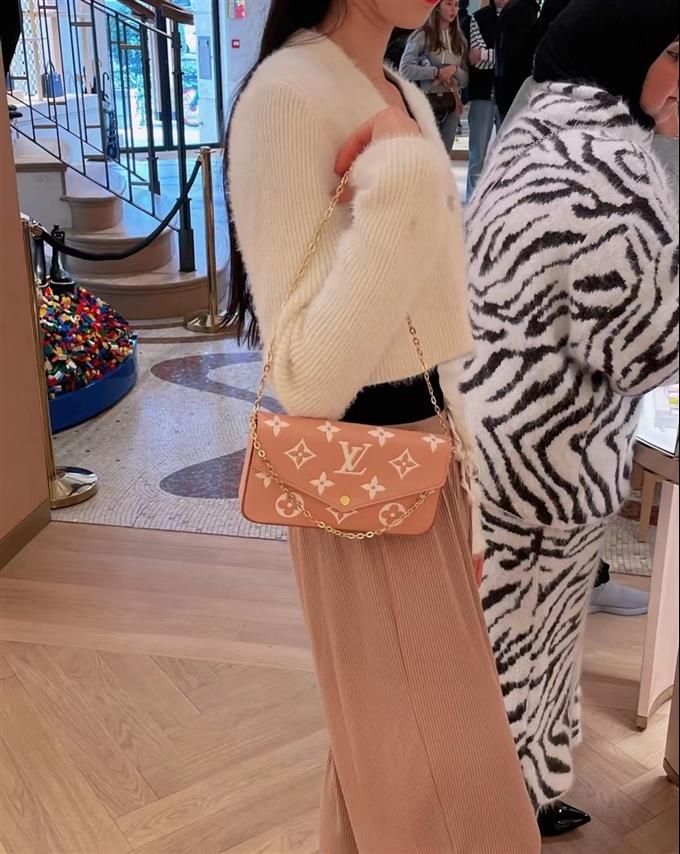 2025224M8175921214325