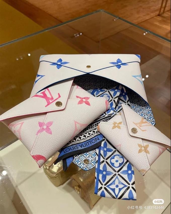 2025224M8238714112216