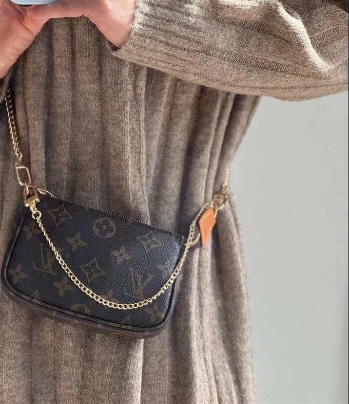 2025224M82510144349522