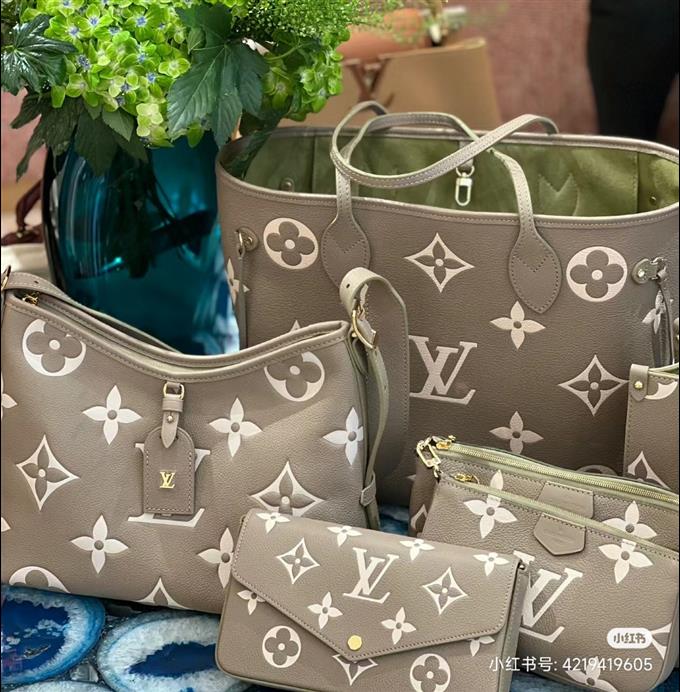 2025224M8261021214169