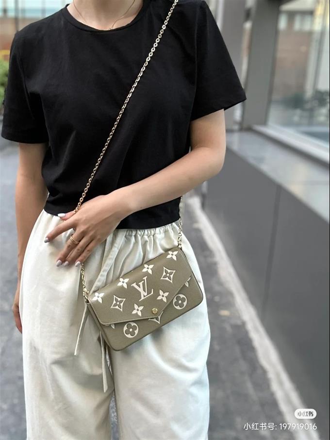 2025224M8261021214200