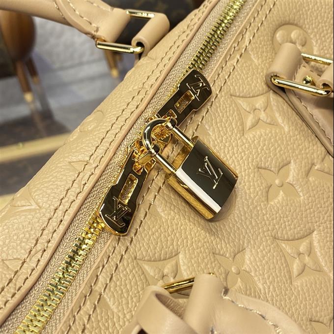 2025224M4718610832811