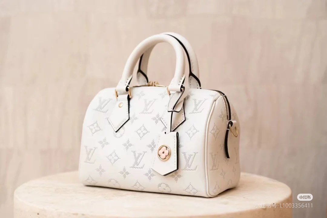 2025224M1127622431327