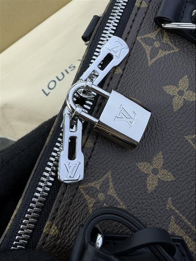 2025224M1224312104203