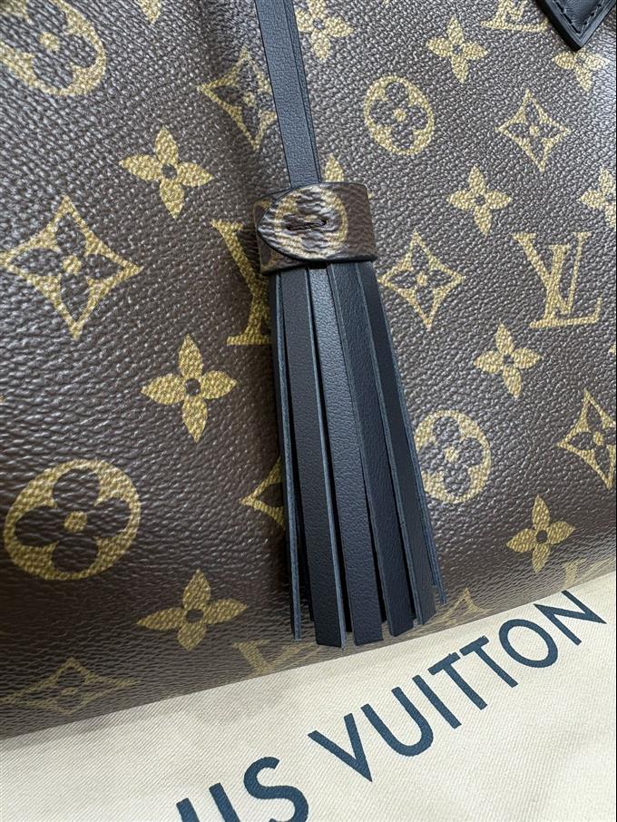 2025224M122431210582