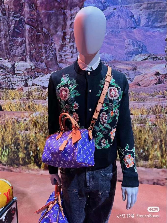 2025224M115621010452