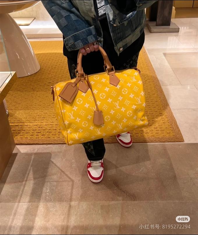 2025224M2441910105260