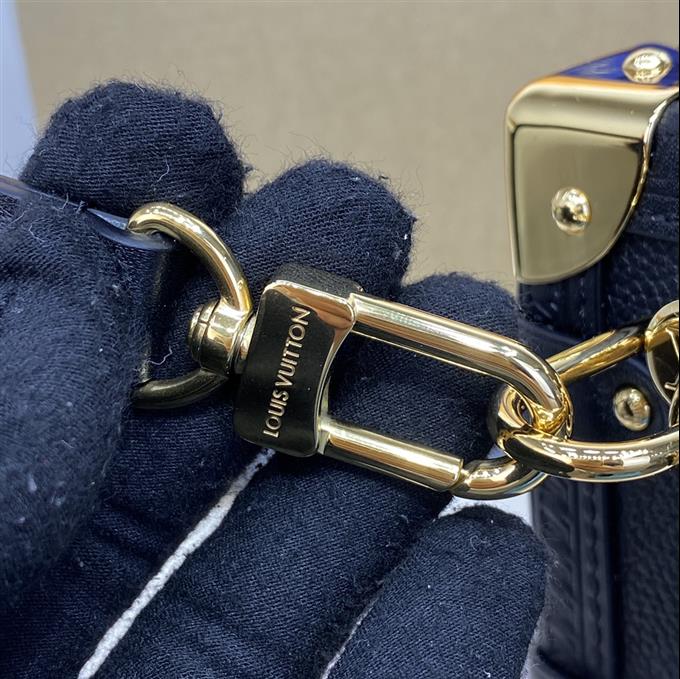 2025224M23817221853236