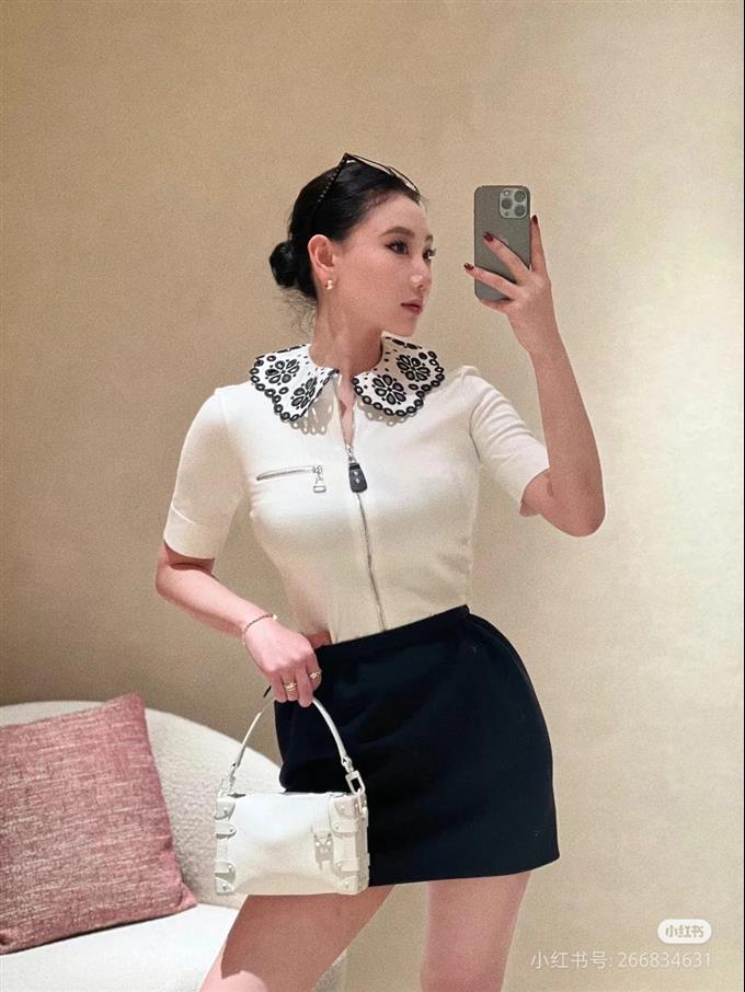 2025224M24304143842656