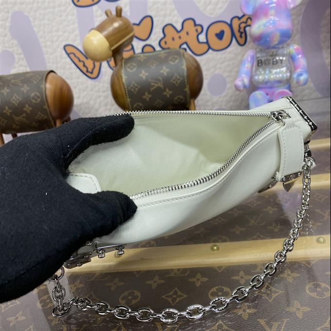 2025224M25445143837524