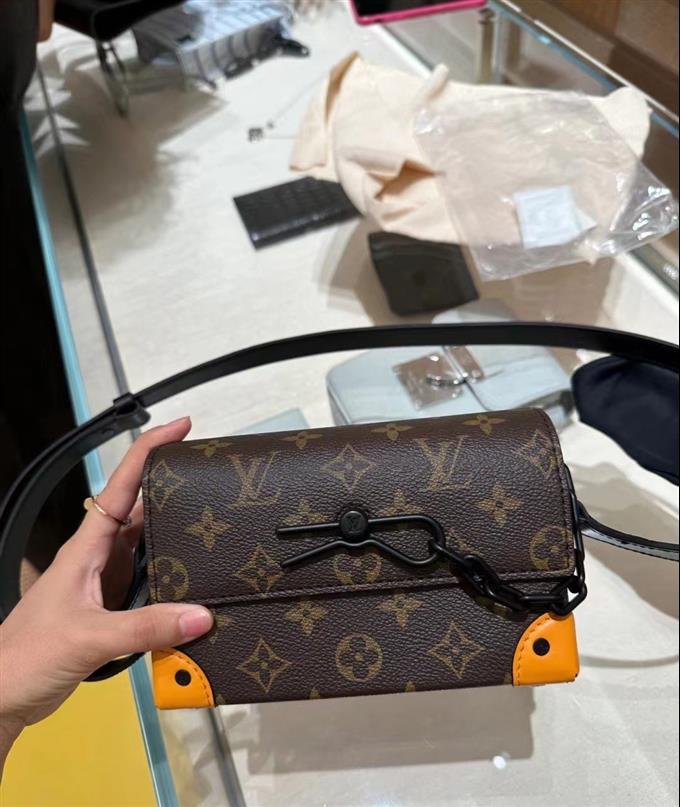 2025224M82534203133962