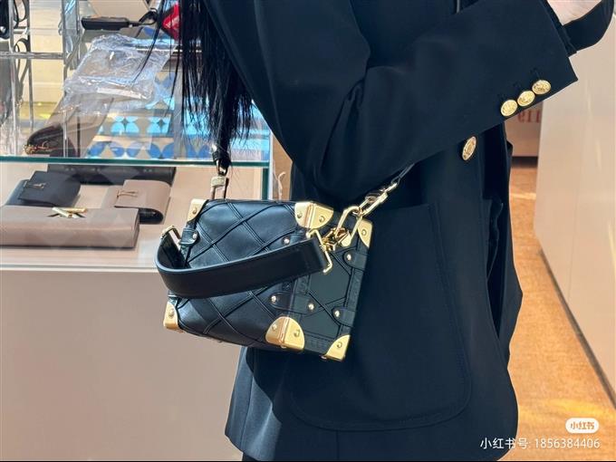 2025224M83030143841945