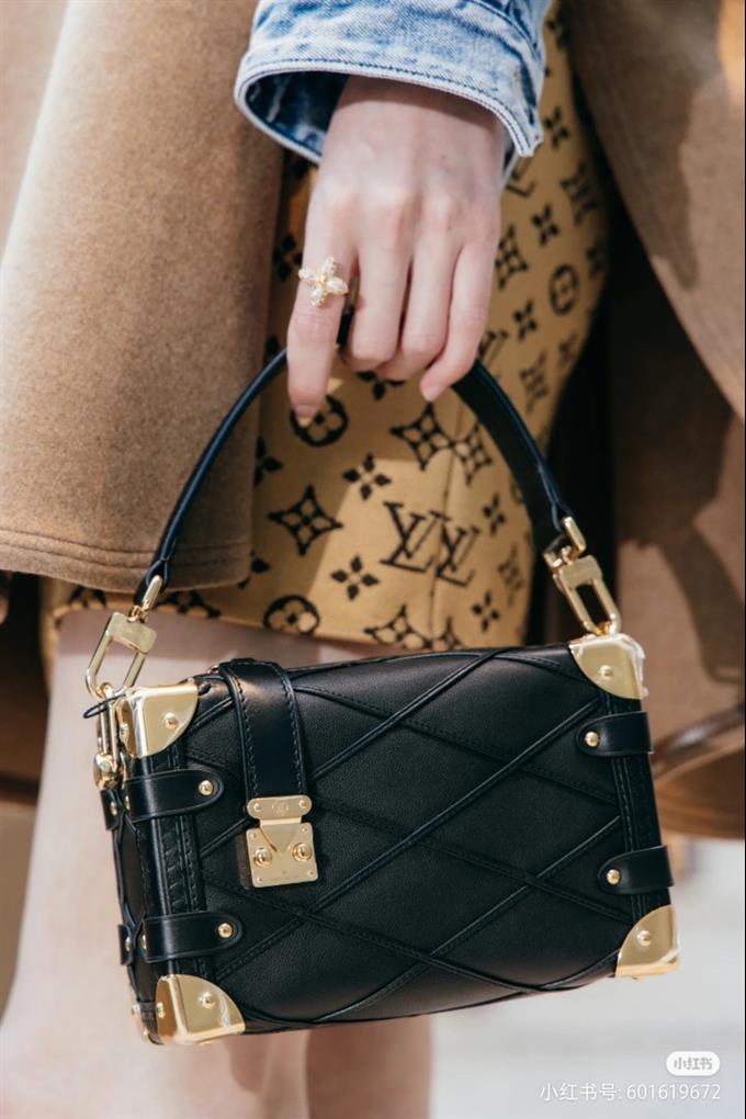 2025224M830301438428