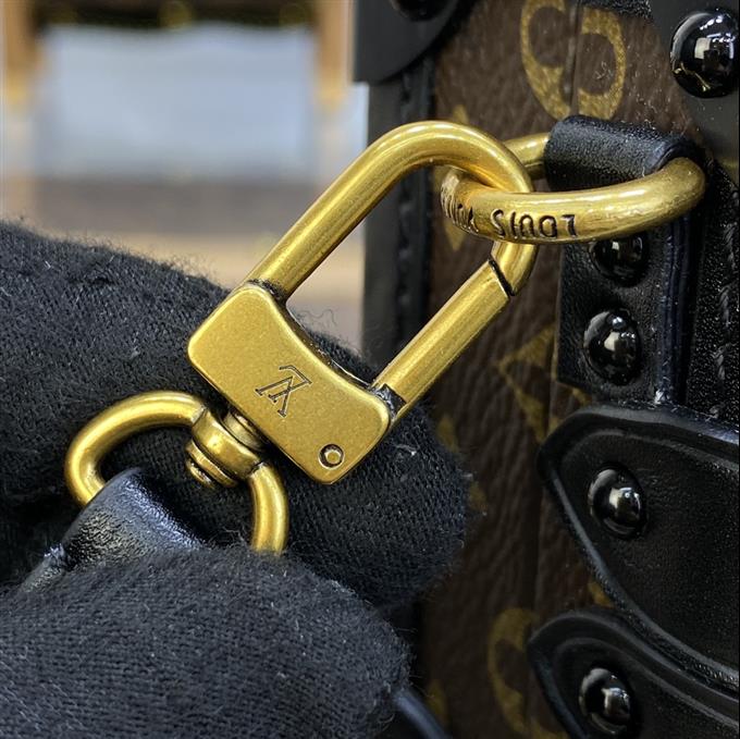 2025224M4419914436570