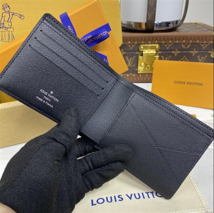 2025224M3053110417561