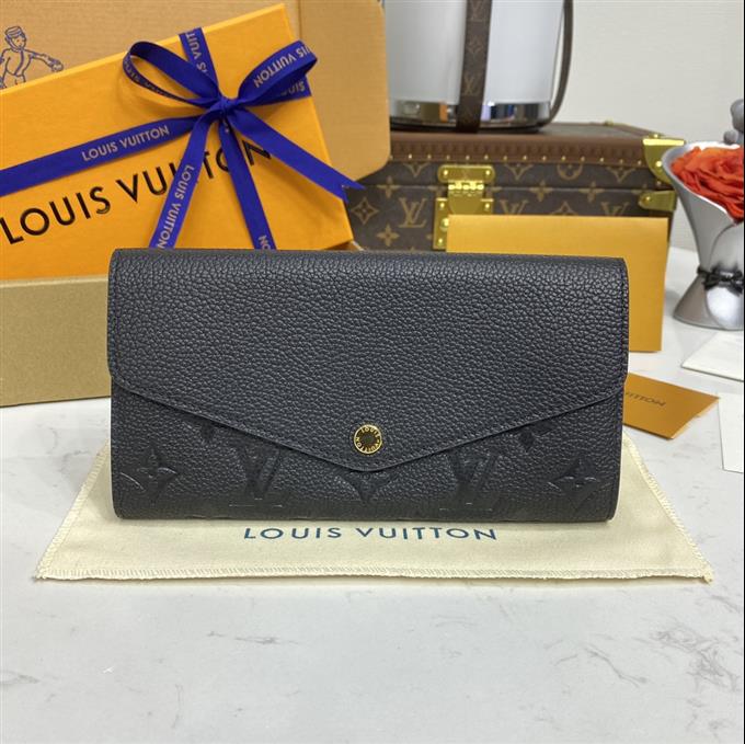 2025224M61182104116351