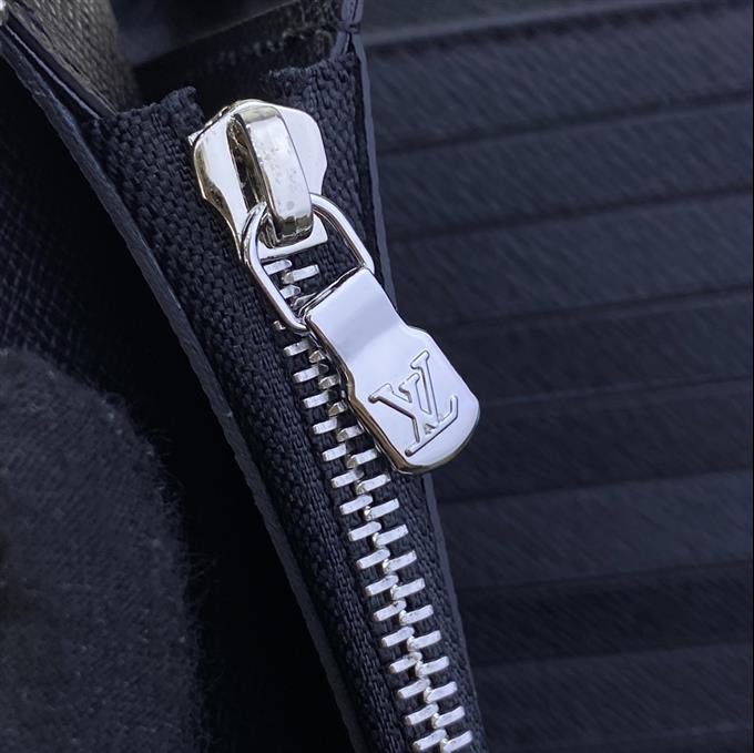 2025224M62295104120204