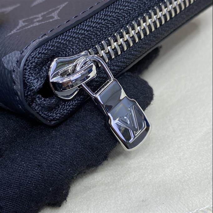 2025224M62295104120315