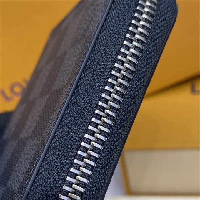 2025224M62295104120474