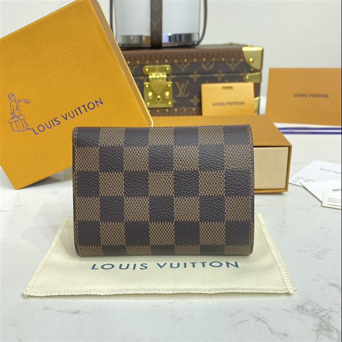 2025224M62360104117717