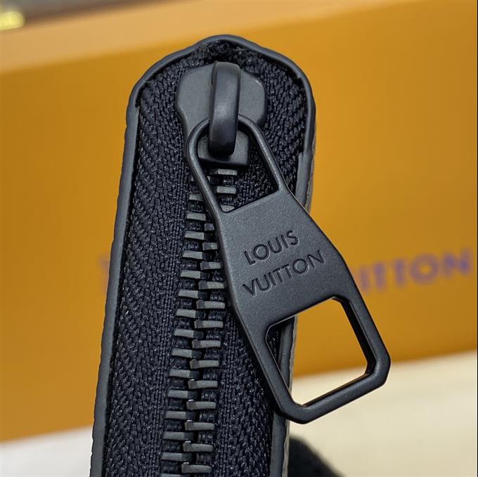 2025224M69047104121184