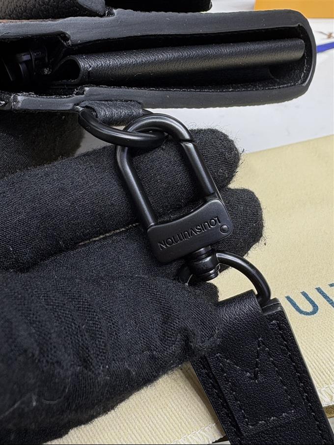 2025224M6983110410697