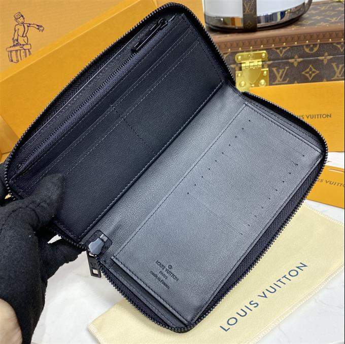 2025224M8174310412492