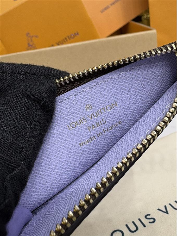 2025224M81880104112258