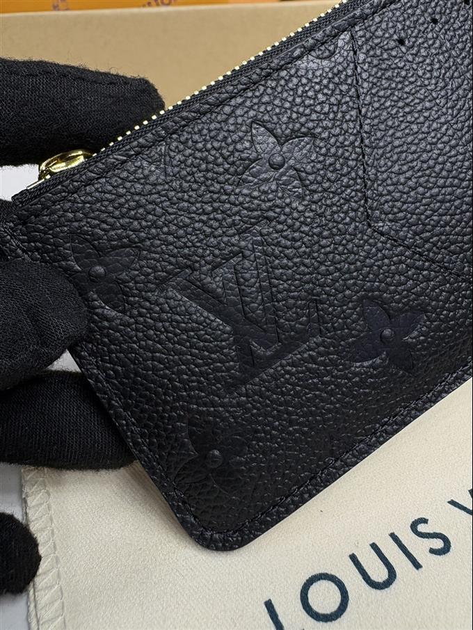 2025224M81883104112480