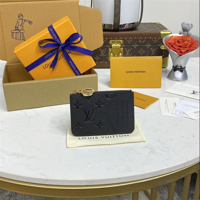 2025224M81883104112543