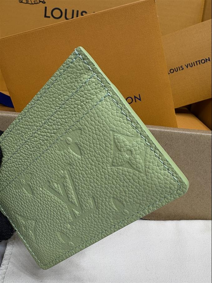 2025224M821321041373