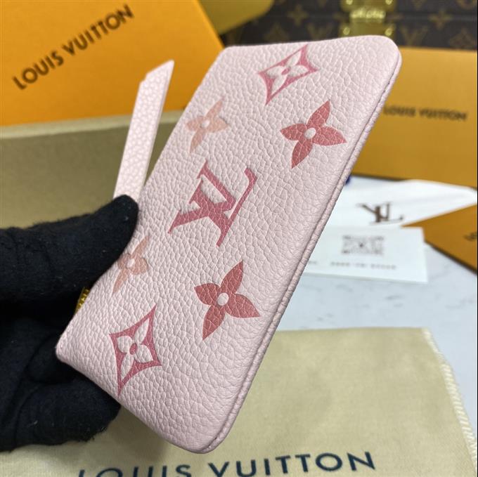 2025224M82204104131194