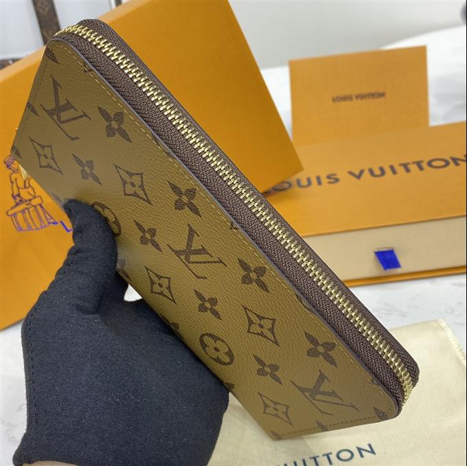 2025224M82444104122268