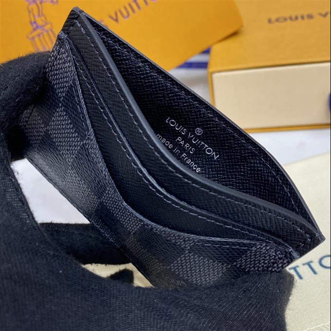 2025224N62666104110983