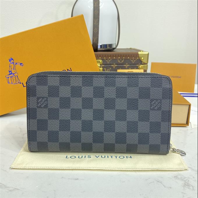 2025224N63077104130136