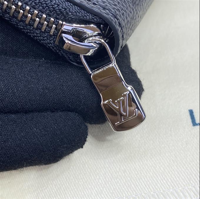 2025224N63077104130183