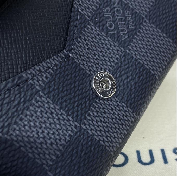 2025224N633381041774