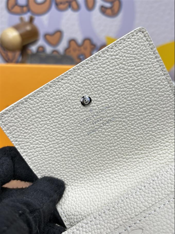 2025224M12177104718288