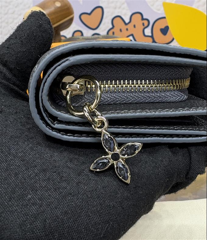 2025224M1218810471726