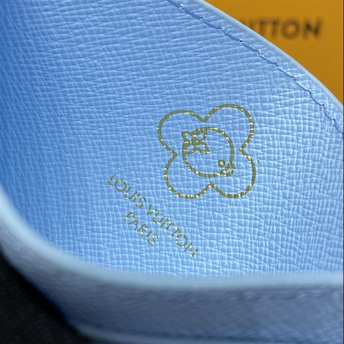 2025224M12215171152817