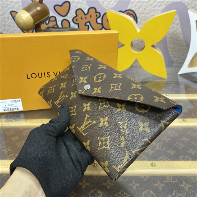 2025224M12359104623242