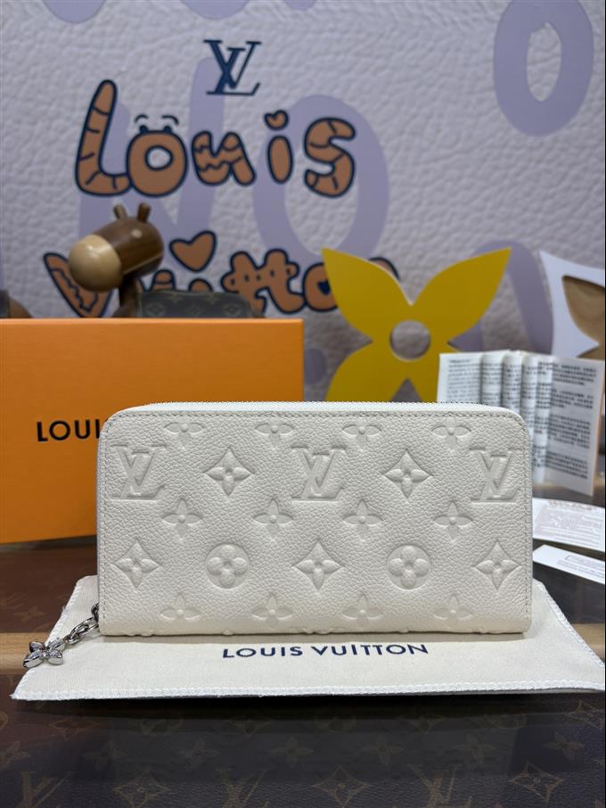 2025224M12680104718696