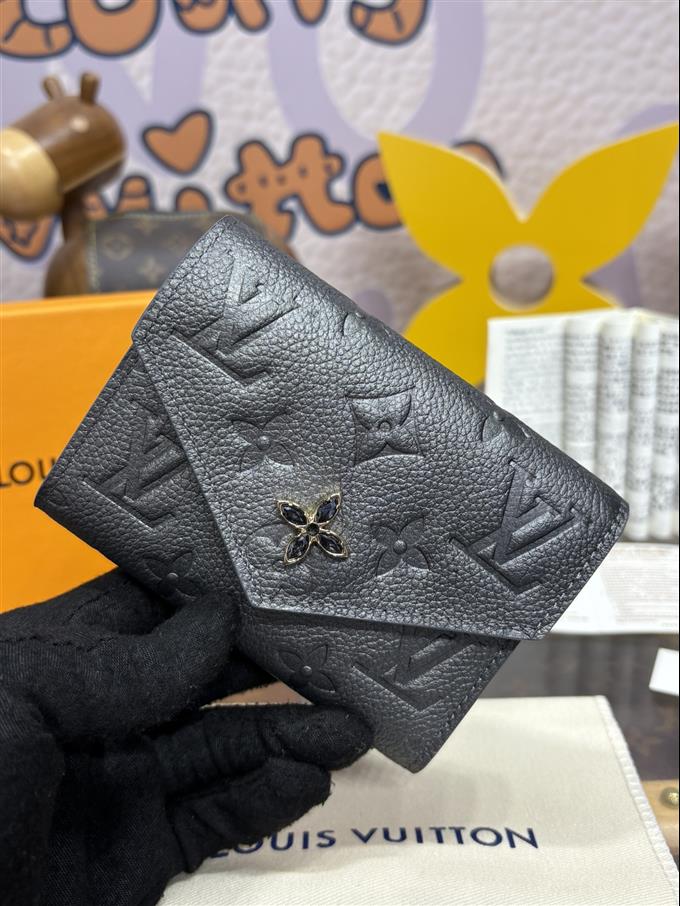 2025224M12746104718351