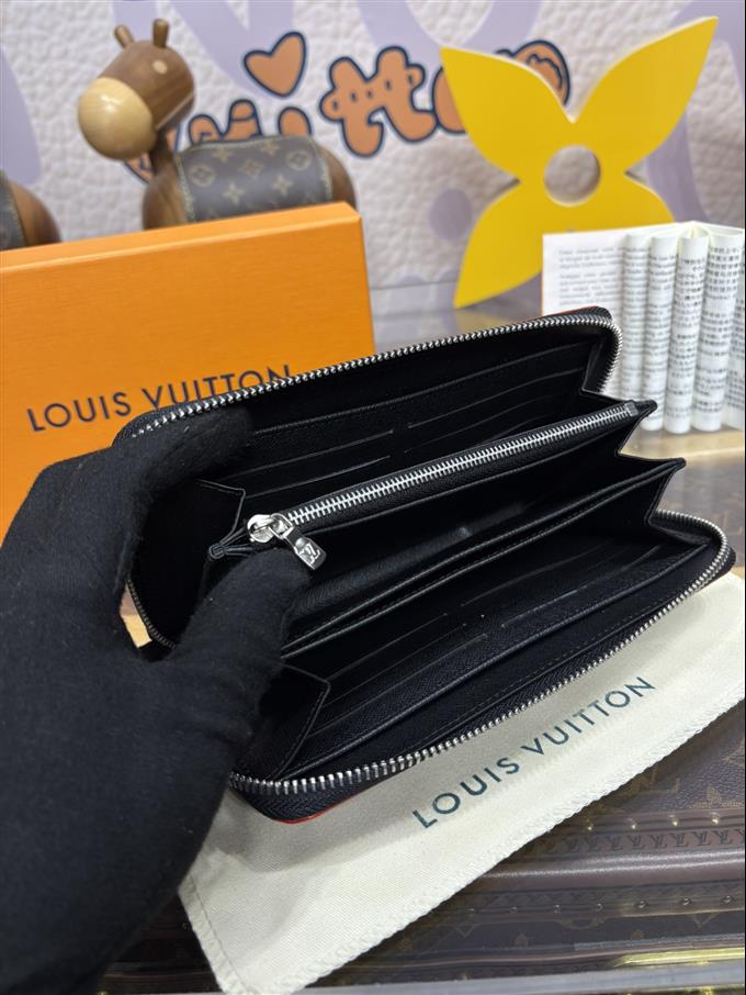 2025224M13922104624112