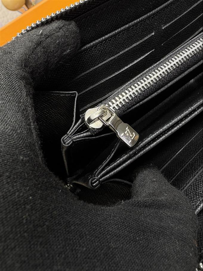 2025224M1392210462480