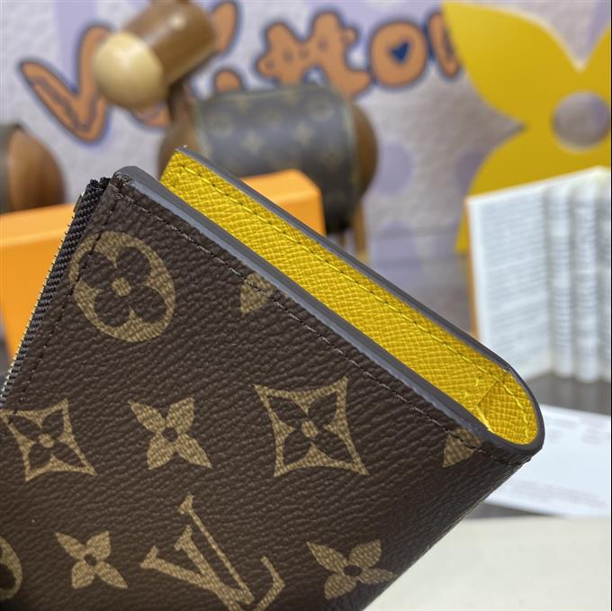 2025224M82381105247677